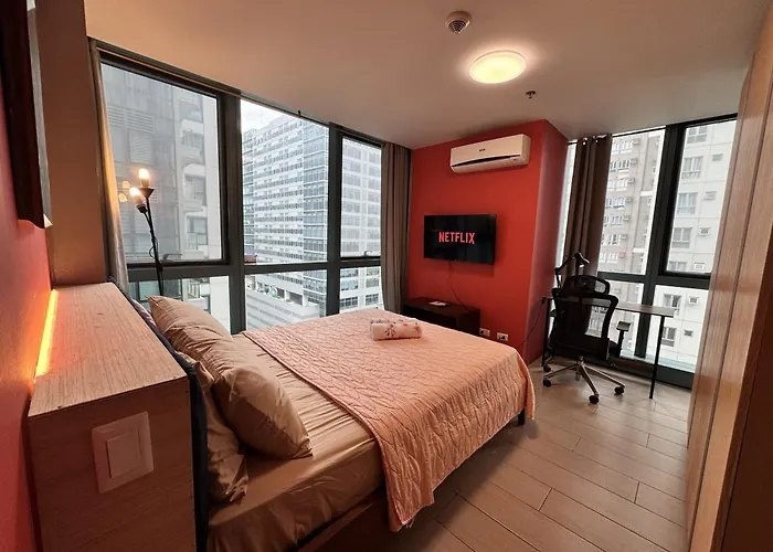 2br One Uptown Residences Near Uptown Mall, Mitsukoshi, And Restaurants Aparthotel