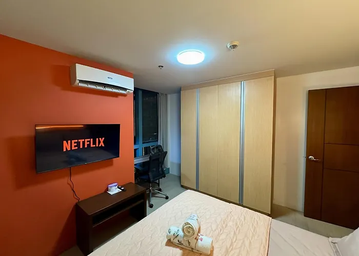 2br One Uptown Residences Near Uptown Mall, Mitsukoshi, And Restaurants Aparthotel 4*