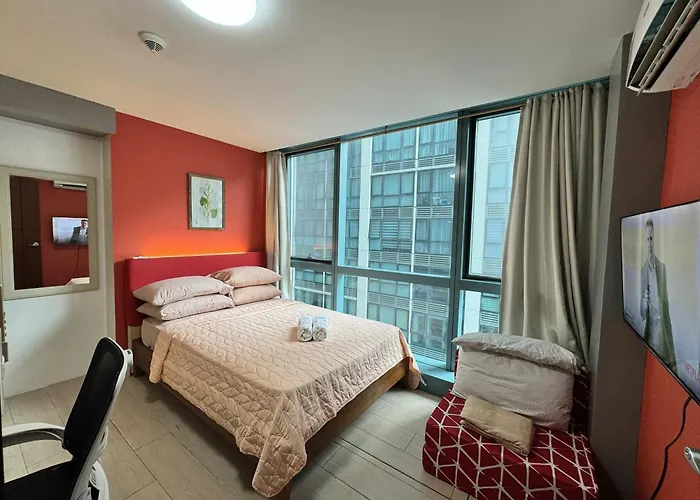 2br One Uptown Residences Near Uptown Mall, Mitsukoshi, And Restaurants Aparthotel
